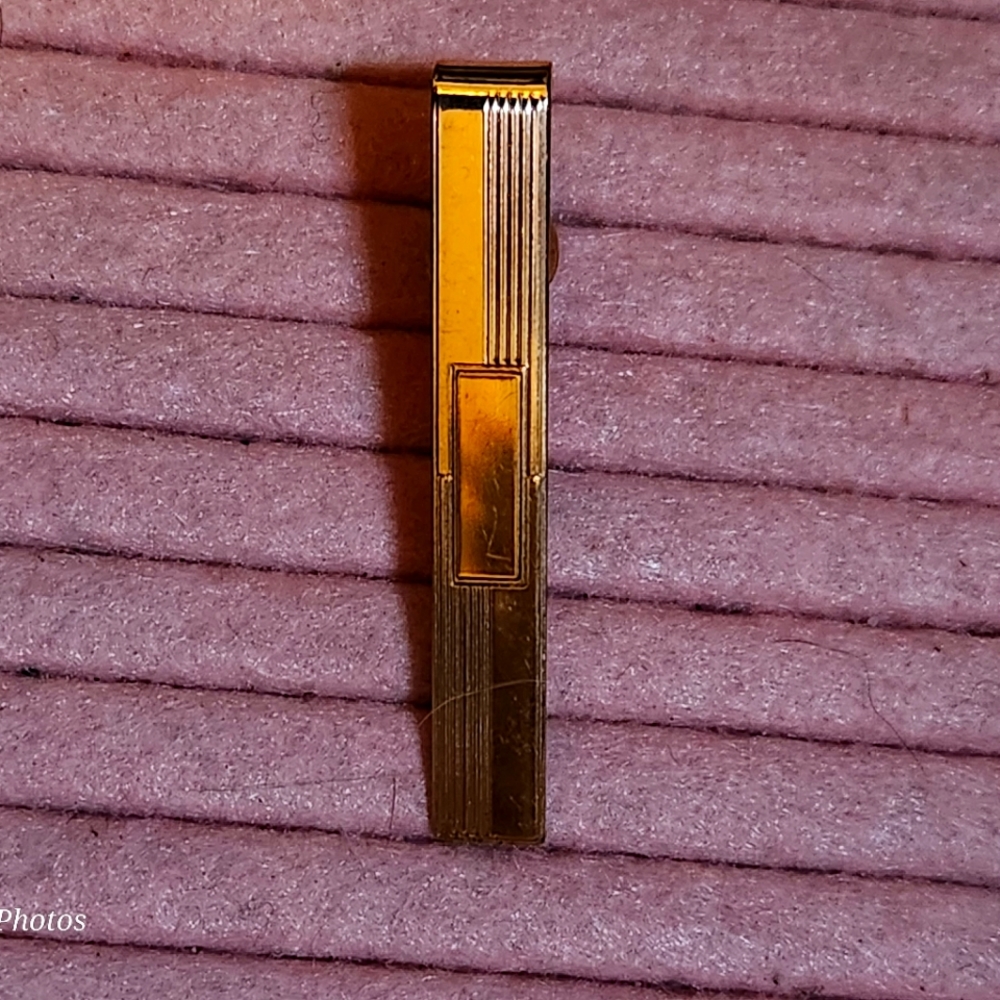 12k Gold Plated Money Clip. $140 capacity of $20 bills